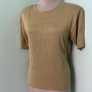 ⭐️ 2 for $15 Yarnworks unique vintage stretch top. gold shimmer w/ shoulder pads